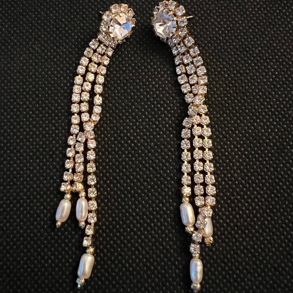 Gold Pearl Rhinestone Earrings - Picture 1 of 1
